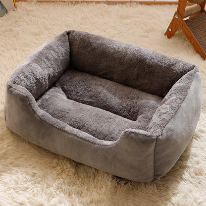 All-Season Insulated Pet Beds for Dogs and Cats, Durable and Warm Sleeping Bags for Small to Large Breeds