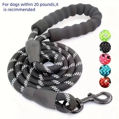 Reflective Dog Leash with Ergonomic Cushioned Handle and Dual-Layer Heavy-Duty Construction for Enhanced Control and Safety