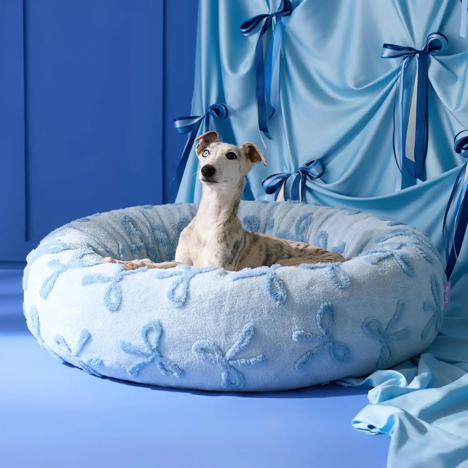 Lesure Luxurious Soft Donut Pet Bed - Plush Calming Bed for Small, Medium, and Large Dogs and Cats, Washable with Anti-Slip Bottom