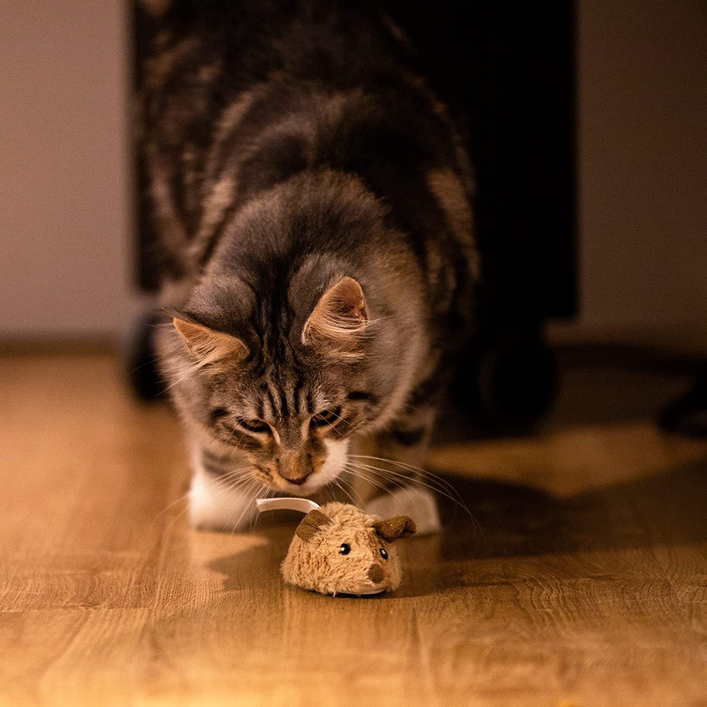 Interactive Automatic Mouse Cat Toy with Realistic Sound for Indoor Cats, Promoting Self-Play and Exercise (Brown Ear)