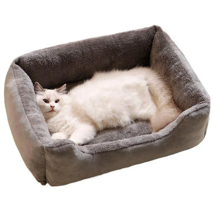 All-Season Insulated Pet Beds for Dogs and Cats, Durable and Warm Sleeping Bags for Small to Large Breeds